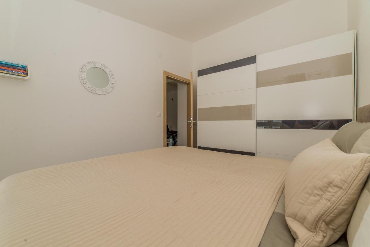 Apartments Djian Vir Exterior foto